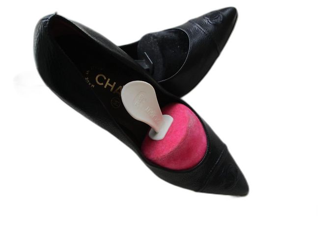 Chanel Leather pumps 'CC', size 37.5. Black