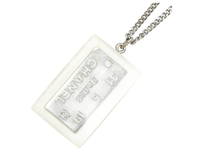Collar Placa Cambon de Chanel Plata Blanco