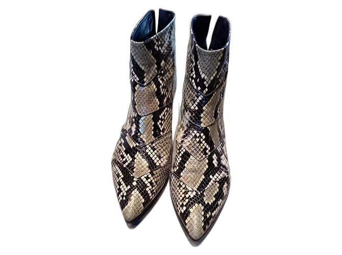 Autre Marque Python Print Patent Leather Ankle Boots Sage Green Black 38