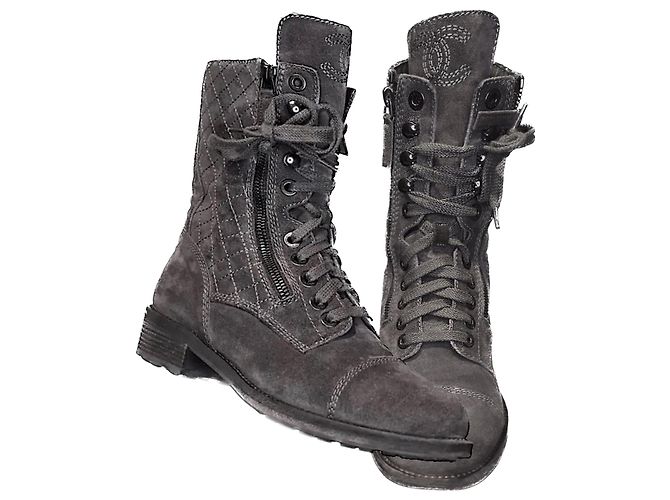 Chanel Combat CC Logo Schnürstiefel Grau Anthrazitgrau