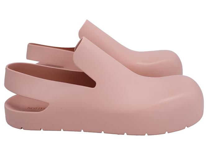 Bottega Veneta Puddle Sandals in Peach Rubber Pink ref