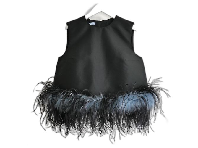 Top senza maniche con piume Prada Primavera 2017