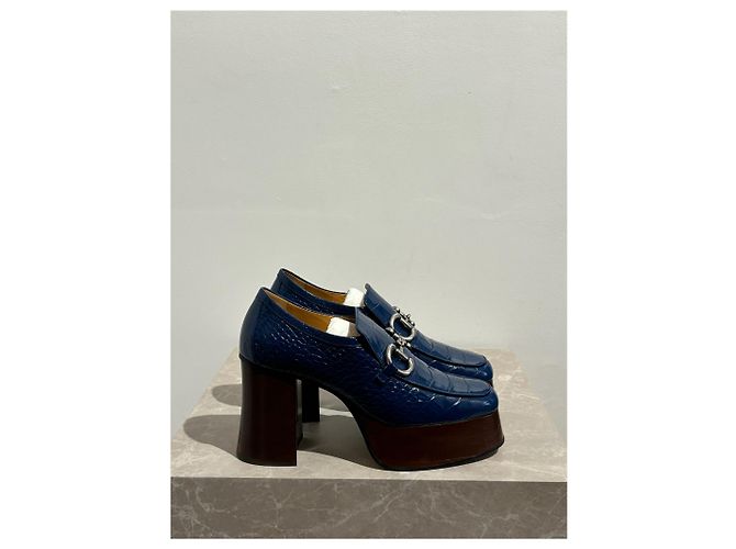GUCCI Mules & clogs T.EU 39.5 Leather Blue