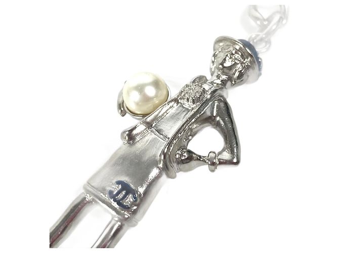 Chaveiro de boneca Chanel CC Coco Mark Prata