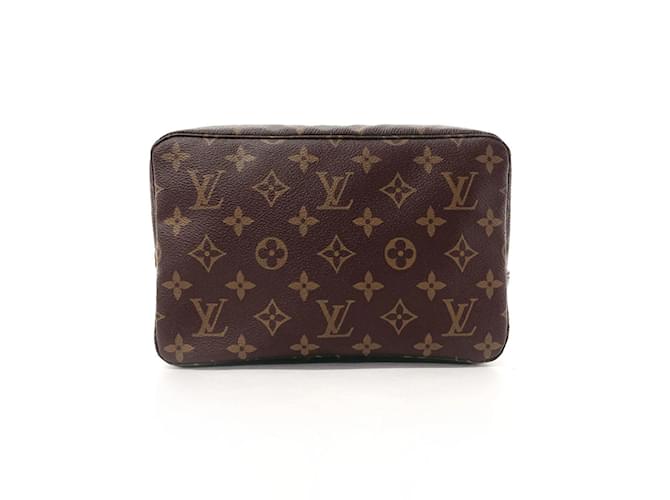Louis Vuitton True Toilette 23 Pouch Brown Monogram Patent leather  ref.1621326