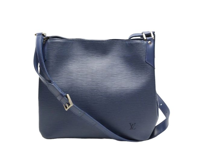 Bolsa de Ombro Louis Vuitton Epi Mandala PM Azul