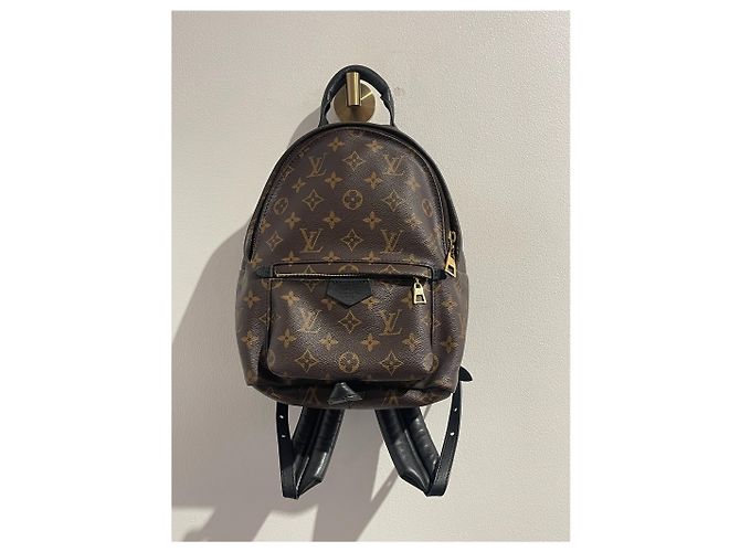 Mochilas LOUIS VUITTON T. Tecido Marrom