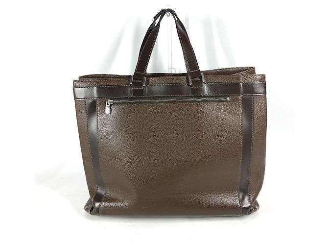 Sac à main Louis Vuitton Taiga Kasbeck PM Marron
