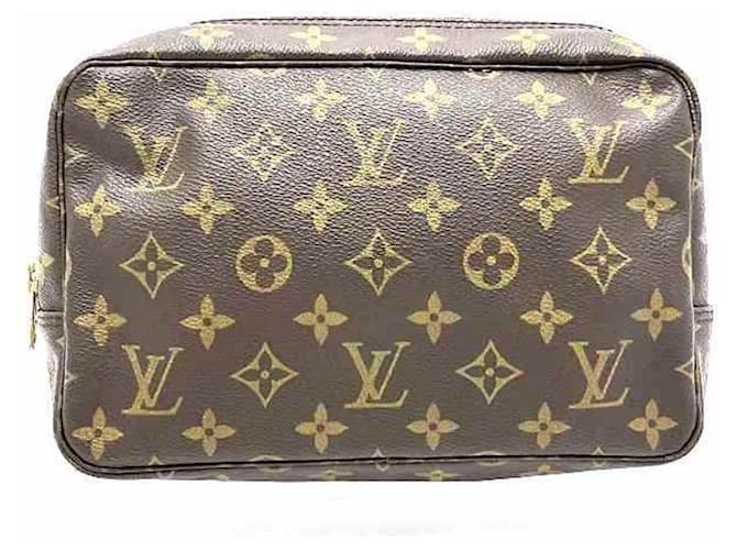 Louis Vuitton Trousse Toiletry on sale Pouch Monogram 23 clutch