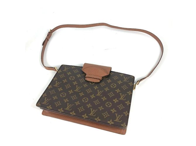Bolsa de Ombro Courcelle Pochette Monograma Louis Vuitton Marrom