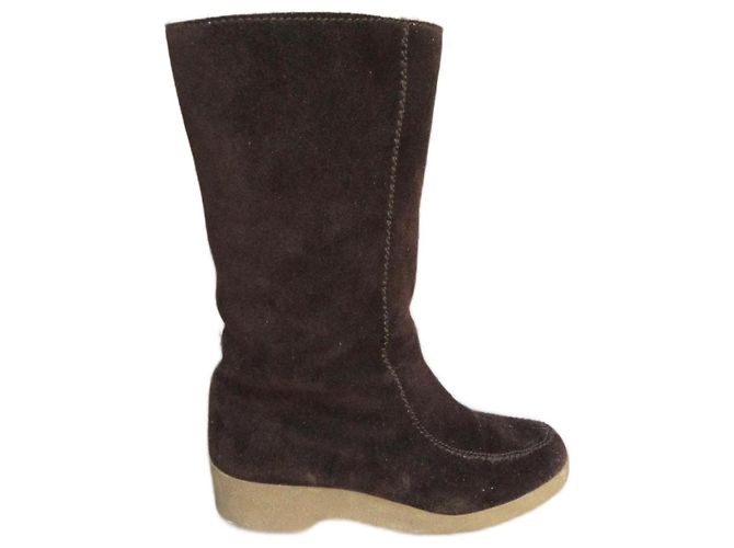 Autre Marque Dunkelbraune Lederstiefel mit Shearling Futter