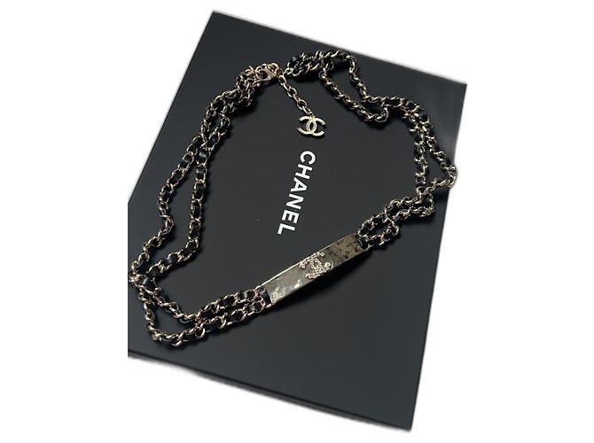 Cintura Chanel trapuntata in pelle nera e oro Nero D'oro