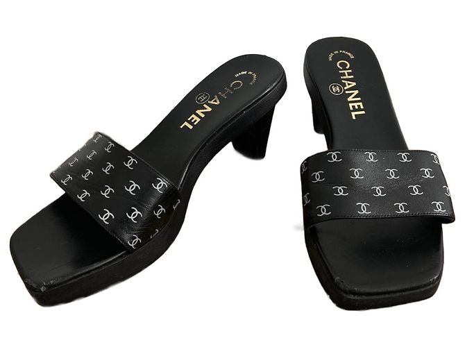 Chanel Mules Noir