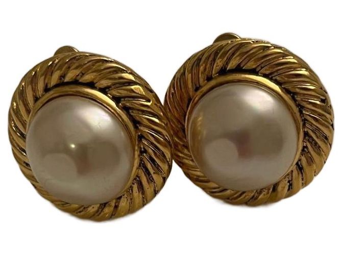 Orecchini Chanel oro e acciaio Gold hardware
