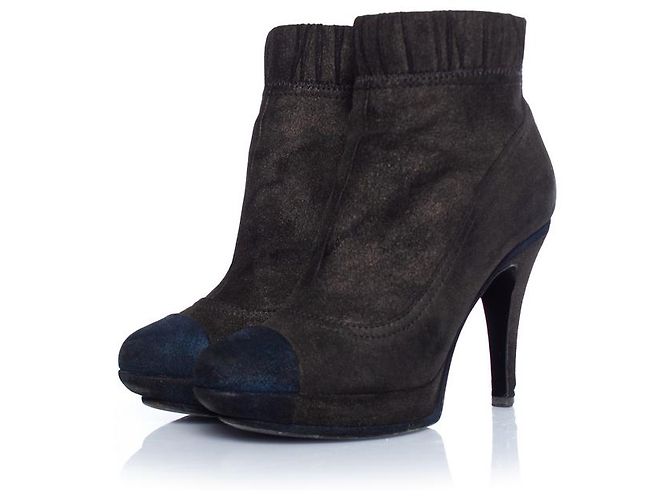 Chanel brown suede boots