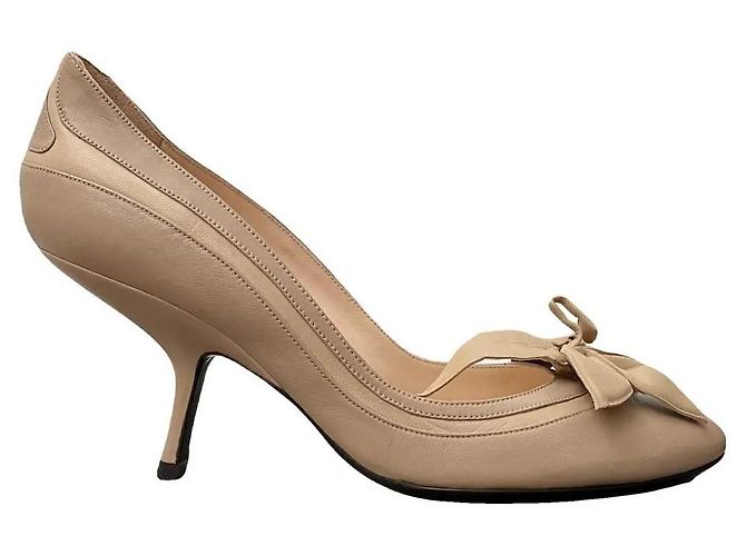 Saltos Alexander McQueen de couro bege com flores