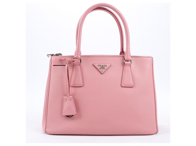 Prada Saffiano Lux Petit Galleria Sac en Cuir 2Voies en Rose 1BA863 ref.1642738 Joli Closet