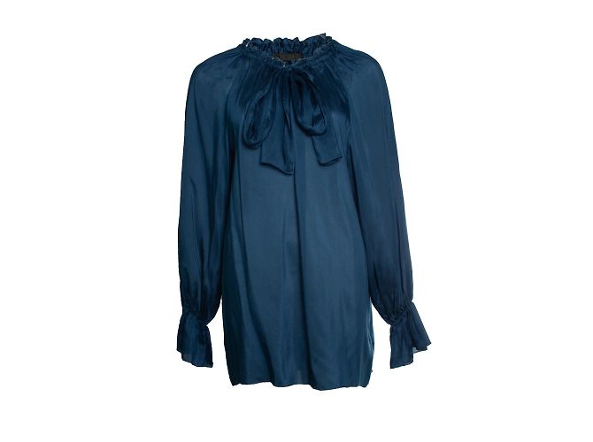 The row A Row, blusa azul com laço