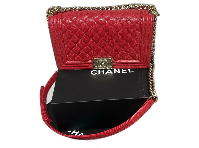 2019’ Caviar CHANEL Med Boy Bag Red Gold hardware