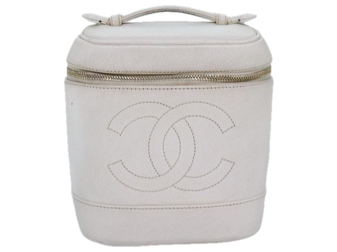 Chanel Vanity Blanc