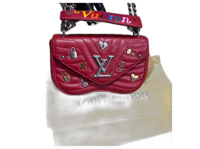 Limited Edition Louis Vuitton New Wave Chain MM Red Multiple colors