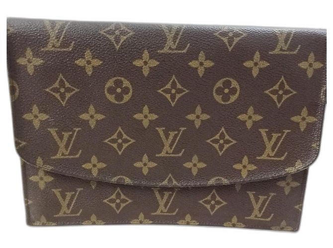 Clutch Louis Vuitton Rabat 23 Marrom de Tecido