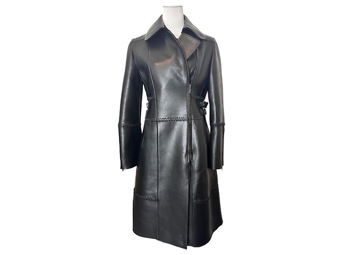 abrigo de flor de cuero Alberta Ferretti talla 38 Negro