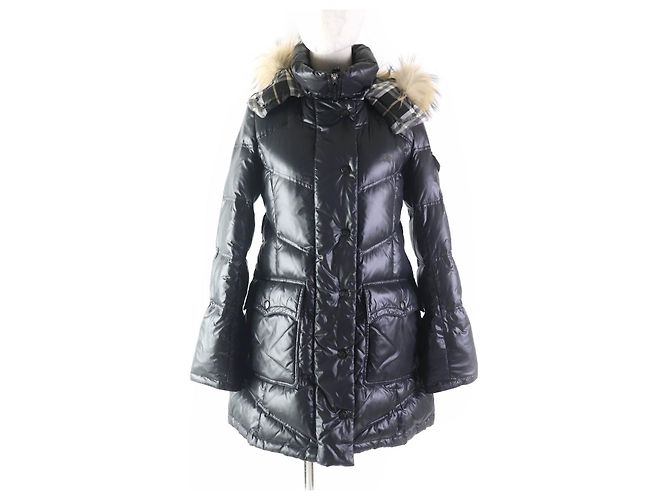 Casaco de nylon acolchoado Burberry com capuz de pele preto