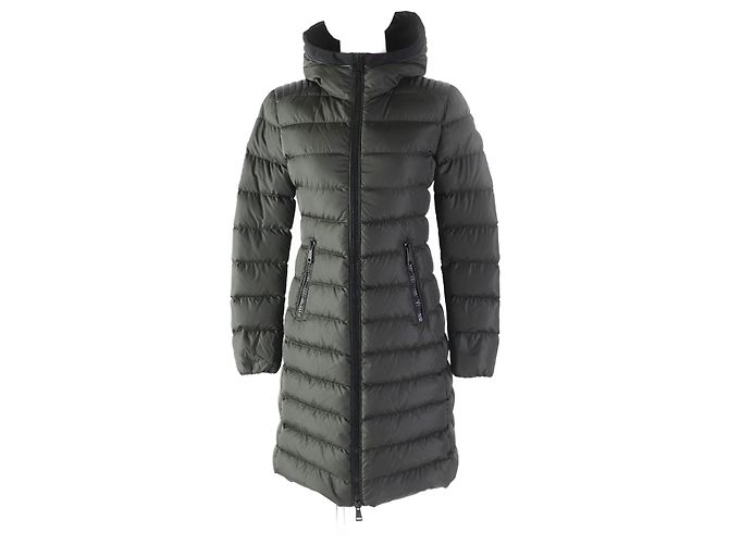 Casaco com capuz de nylon Moncler Taleve Caqui