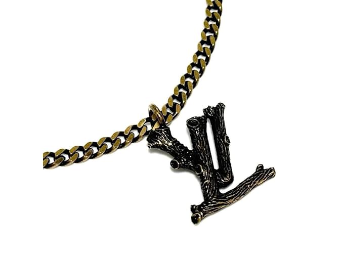 Louis Vuitton Men s Pendant LV Wood Necklace