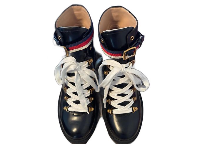 Botines Gucci de charol negro