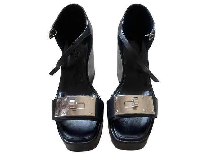 Sandali Hermès in pelle nera Nero 