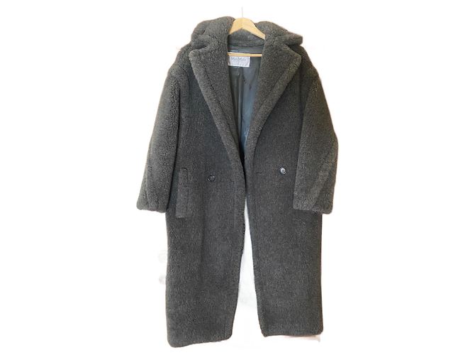 Max Mara Teddy Mantel
