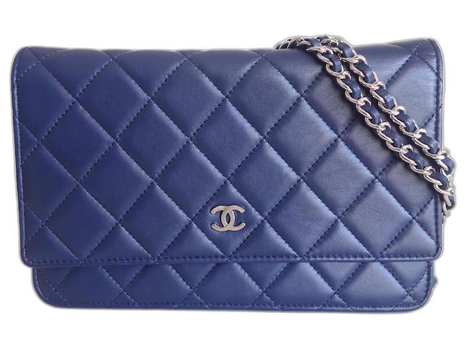 Wallet On Chain Tasche mit Kette blau Chanel Dunkelblau