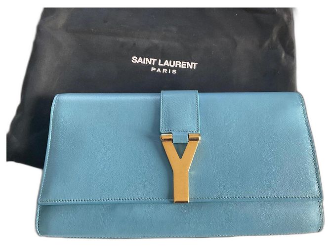 Saint Laurent Chyc Clutch aus blauem Leder Hellblau