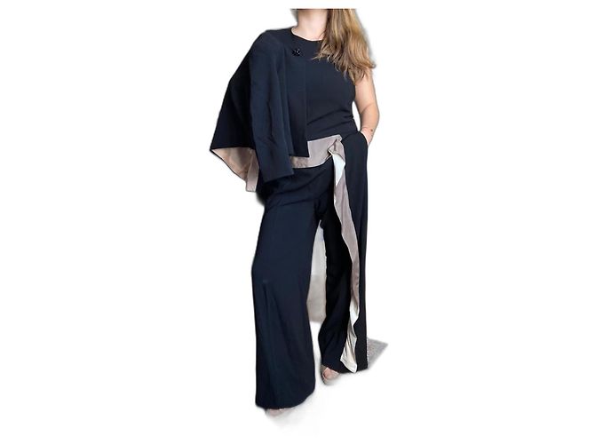 Max Mara ensemble ceremony Black Cream Taupe