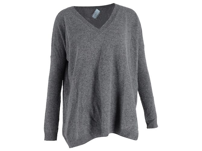 Pull oversized en V en laine grise de Prada