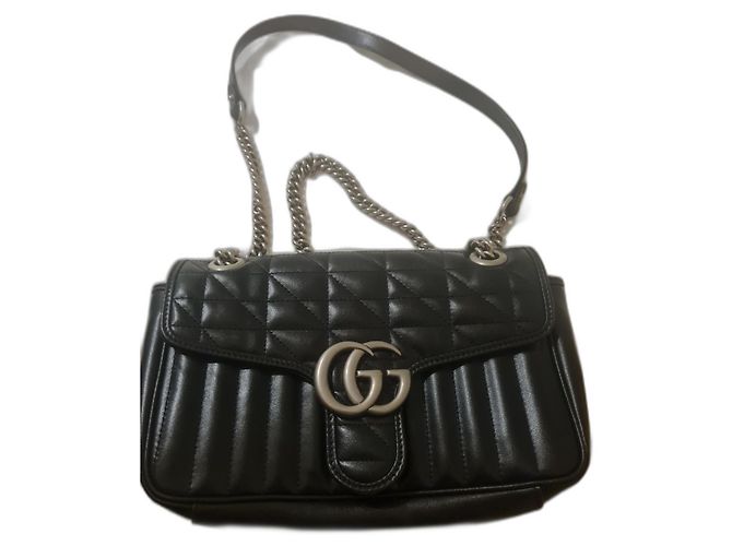 Marmont Borsa a mano Gucci in pelle e vernice nera Nero