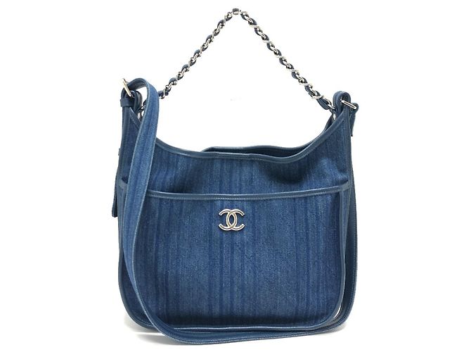 Bolsa de ombro Chanel A57641 Matelassé Coco Mark em denim Azul