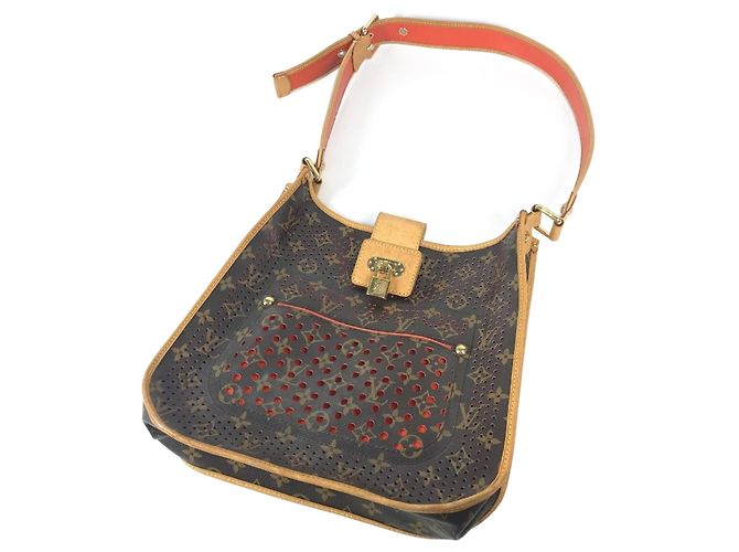 Sac à épaule Musette perforé Monogram Louis Vuitton Marron Orange
