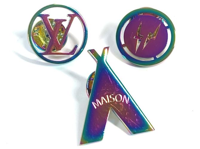 Ensemble de broches épinglette Eclipse de la collaboration Louis Vuitton MP1859 Fragment Multicolore