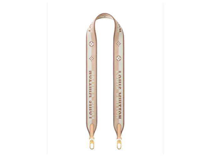 Louis Vuitton Cluny mm strap Beige