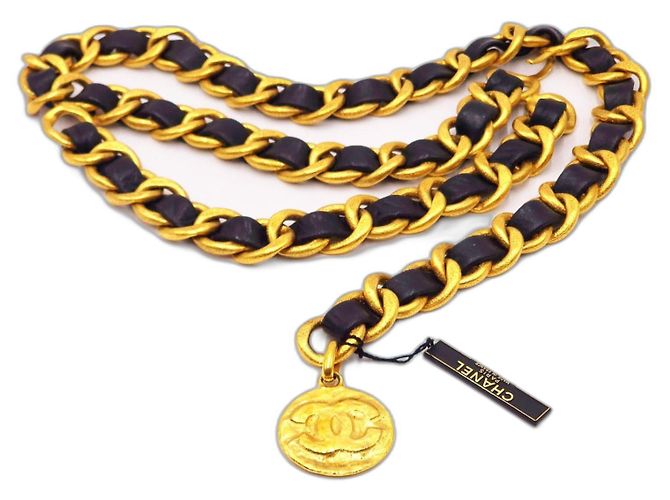 Chanel 1993 Seltene Extra Chunky Hammered Double Draped Chain und Medaillon Halskette Gürtel mit 24K vergoldeten Beschlägen. Gold hardware