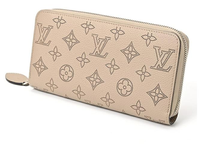 Louis Vuitton Zippy wallet Beige Leather  ref.1733815