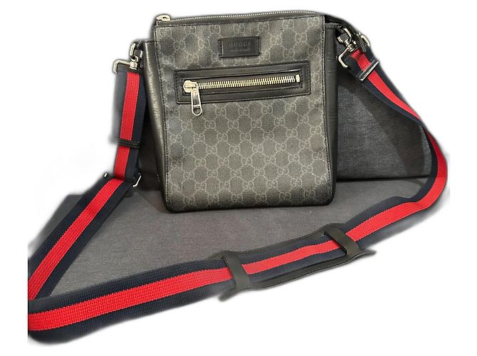 Borsa a tracolla Gucci Messenger nera in tessuto Nero