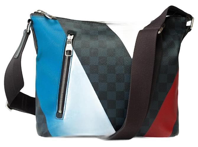 LOUIS VUITTON Gray Canvas Bag - 102163 Grey Cloth  ref.1734992