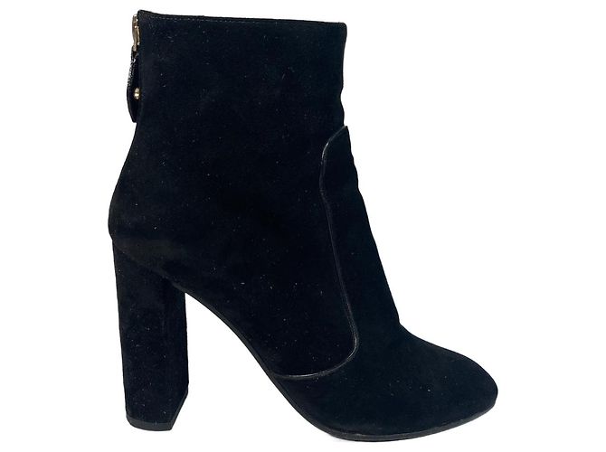 Louis Vuitton Black Leather Ankle Boots Golden