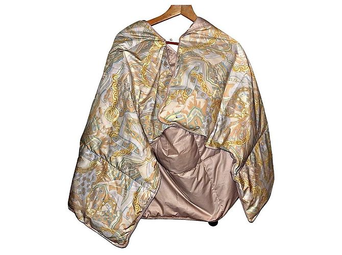 Autre Marque Poncho Vintage Autentico Celine Archive con Catena e Logo Beige