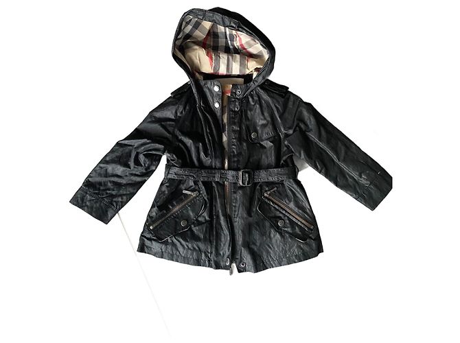 Impermeabile Burberry nero con cappuccio Taglia 2 anni