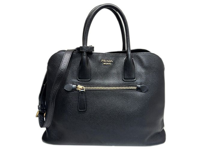 Prada Promenade